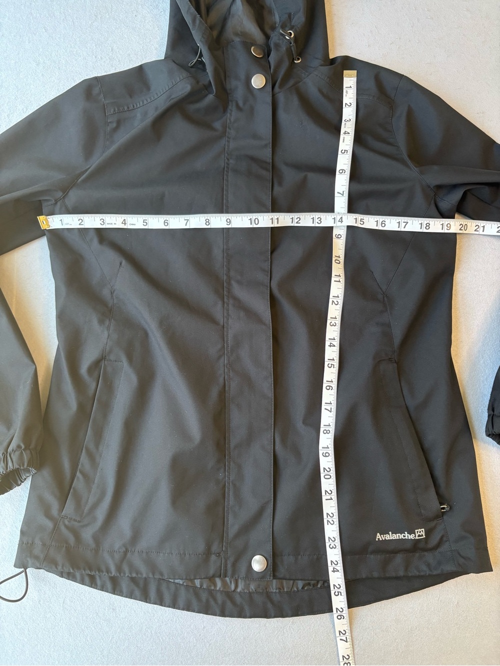 Avalanche Women’s Black Hooded Rain Jacket Packable Windbreaker Sz S - Picture 4 of 9